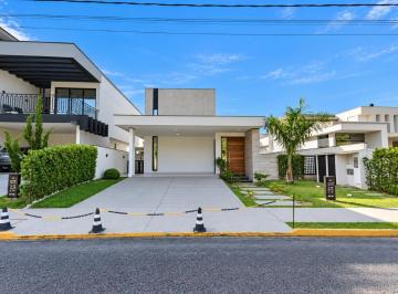 Photo 1 · Casa 4 quartos com varanda gourmet no Caledônia, Camboriú