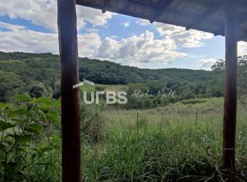 Rural · 9000m² · 3 Quartos · 2 Vagas · 0 - Chácara 3 quartos