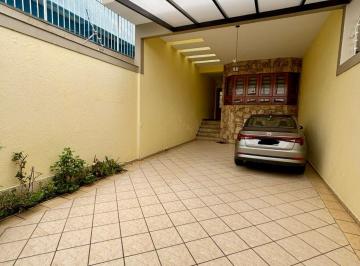 Casa de 3 quartos, São Paulo · Sobrado à venda de Alto Padrão na Parada Inglesa com 3 Suítes, Área Gourmet e 4 Vagas!