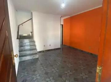 Casa · 232m² · 3 Quartos · 2 Vagas · Sobrado para alugar em Alvarenga de 232.23m² com 3 Quartos e 2 Garagens