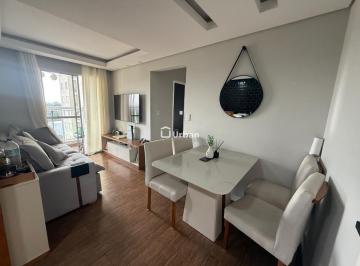 Apartamento · 61m² · 2 Quartos · Apartamento para venda em Granja Viana de 60.58m² com 2 Quartos e 1 Suite