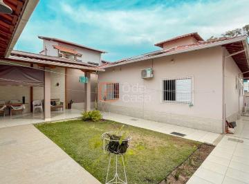 Casa · 220m² · 3 Quartos · 3 Vagas · Casa para venda em Ouro Preto de 220.00m² com 3 Quartos, 1 Suite e 3 Garagens