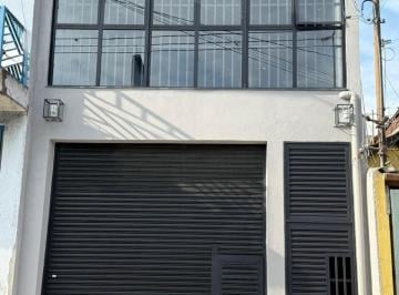 Comercial · 200m² · Casa comercial na Rua Alfredo de Melo, 38 • 200 m²