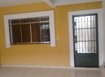 Comercial · 200m² · 2 Vagas · Casa comercial na Rua Quirino Pucca, 201 • 200 m²