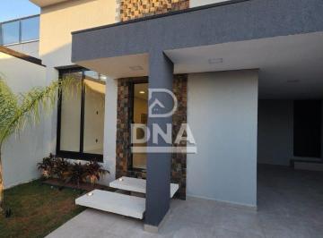 Casa · 378m² · 4 Quartos · 2 Vagas · Casa para venda em Centro de 378.00m² com 4 Quartos, 3 Suites e 2 Garagens
