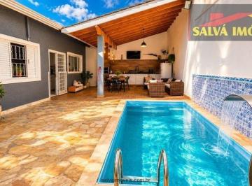 Casa · 210m² · 3 Quartos · 3 Vagas · Casa à venda - no Jardim Jaraguá