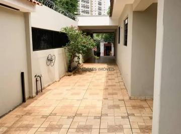 Casa · 210m² · 3 Quartos · 3 Vagas · Casa para alugar em Vila Santo Antônio de 210.00m² com 3 Quartos e 3 Garagens