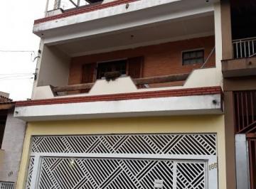 Casa · 334m² · 3 Quartos · 2 Vagas · Sobrado com 3 dormitórios em Osasco