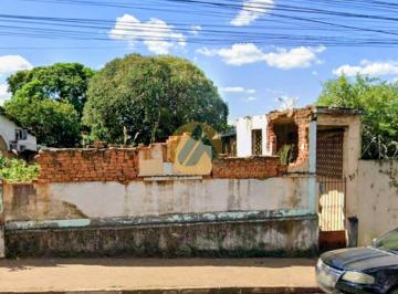 Foto 01 · Terreno à venda com grande potencial comercial e/ou residencial, na principal via de acesso de vário