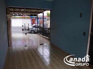 Casa · 220m² · 8 Quartos · 1 Vaga · Casa Térrea com 8 salas em Osasco