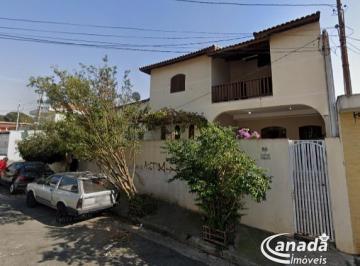 Casa · 247m² · 3 Quartos · 4 Vagas · Sobrado com 3 dormitórios em São Paulo