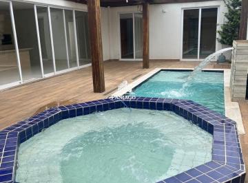 Casa · 200m² · 3 Quartos · 2 Vagas · Casa com 3 Quartos, Piscina e Energia Solar à Venda no Jardim Comodoro