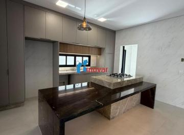 Casa · 249m² · 6 Vagas · Casa Vazia com 3 Suítes à Venda no Centro de Sertãozinho