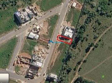 Terreno · 250m² · Terreno com 250m² no Condomínio Lago Azul com Projeto Aprovado, 3 Suítes e Piscina!