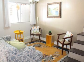 Casa de 3 quartos, São Paulo · Sobrado à venda em Artur Alvim bem localizado