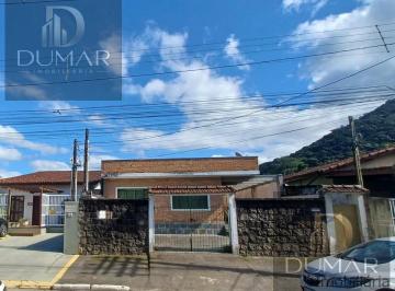 1 · Casa térrea no centro de Ubatuba