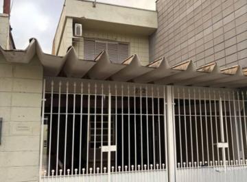 Casa · 142m² · 3 Quartos · 2 Vagas · CASA ESPAÇOSA COM EDÍCULA - 245m² DE OPORTUNIDADE!