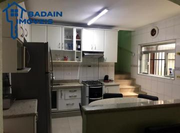 Casa · 185m² · 5 Quartos · 2 Vagas · Casa espaçosa com 5 quartos à venda em Santa Maria, São Caetano do Sul
