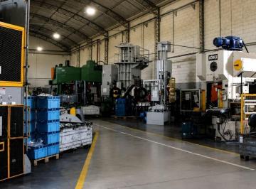 Comercial · 1978m² · 20 Vagas · Galpão Industrial - Região do Macuco - Valinhos/SP