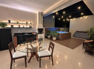 Casa · 195m² · 3 Quartos · 4 Vagas · Casa terrea em Condominio para alugar em Vinhedo SP