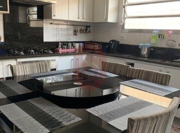 Casa · 230m² · 5 Quartos · 2 Vagas · Sobrado no Aricanduva com 5 dormitórios e 2 vagas