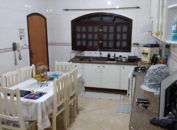 Casa · 179m² · 3 Quartos · 2 Vagas · Sobrado à Venda no Bairro Pestana ? Osasco/SP
