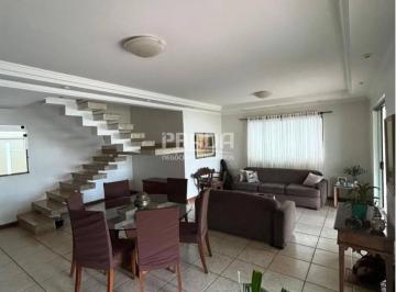 a673ccbfbfddc24a87a6efb0ced5c03bd74746cf · Casa com 3 quartos à venda, 228 m² - Jardim Karaíba - Uberlândia/MG