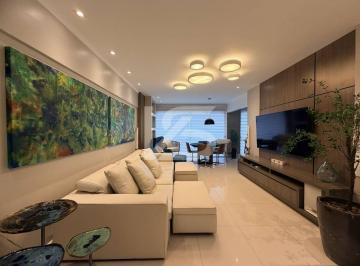 Sala de entrada · Apartamento frente-mar com 3 suítes, 242 m² e mobiliado para locação anual