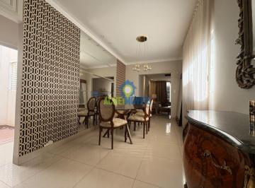 Casa de 4 quartos, Araçatuba · Casa para venda em Icaray de 180.00m² com 4 Quartos, 1 Suite e 2 Garagens