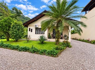 Casa · 110m² · 3 Quartos · 1 Vaga · Casa semi mobiliada para locação no bairro Progresso