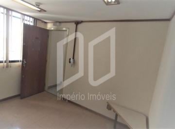 Comercial · 56m² · Sala Comercial para alugar em Centro de 56.00m²