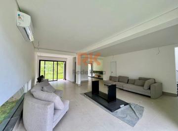 Casa · 220m² · 3 Quartos · 2 Vagas · Casa para alugar em Garças de 220.00m² com 3 Quartos, 1 Suite e 2 Garagens