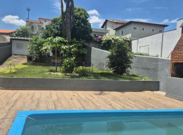 Casa · 52m² · 2 Quartos · 6 Vagas · Casa para alugar em Jardim Dos Pinheiros de 52.00m² com 2 Quartos e 6 Garagens
