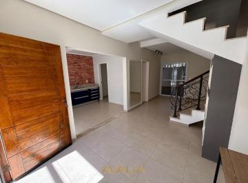 Casa · 125m² · 3 Quartos · 2 Vagas · Casa de Condomínio para alugar em Chácara Belvedere de 125.00m² com 3 Quartos, 1 Suite e 2 Garagens