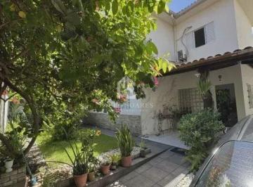 Apartamento · 220m² · 8 Quartos · 3 Vagas · Casa Amarela | 220m | 8 quartos | 3 Vagas