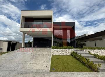 13300_1778786369151.jpg · AMPLA CASA NA MELHOR ÁREA DO CONDOMÍNIO CALEDÔNIA EM CAMBORIÚ