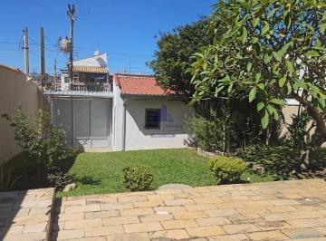 Foto 01 · Casa para locação no Parque São Benedito, Pindamonhangaba-SP: 2 quartos, 1 sala, 2 banheiros, 2 vaga