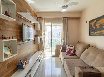 Apartamento · 49m² · 2 Quartos · 1 Vaga · Residencial Vitali, 2 quartos com varanda e andar alto, reformado.
