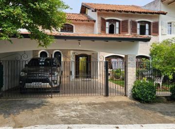 Casa · 245m² · 4 Quartos · 3 Vagas · Casa em Condomínio à venda, 3 dorms, 3 vagas na Vila Moraes