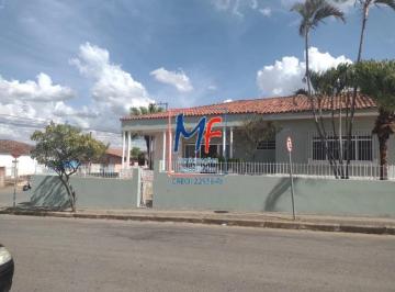 Casa · 336m² · 5 Quartos · Casa para Venda em Angatuba, com 53 m² Terreno, 336 m² a.c., 5 Quartos (1 Suíte), 3 Banheiros e 4 Va