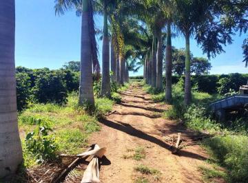 Rural de 3 quartos, Monte Santo de Minas · Casa boa ,área de lazer ,represa ,lavoura café