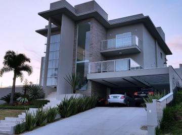 Casa · 900m² · 4 Quartos · 4 Vagas · Casa de condomínio para venda em São José, com 347m² construídos e 900m² de terreno. Com 04 suítes C