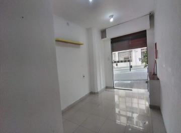 Comercial · 170m² · Loja para locação com 170m² na Lins de Vasconcelos, excelente localização da avenida, próximo Largo