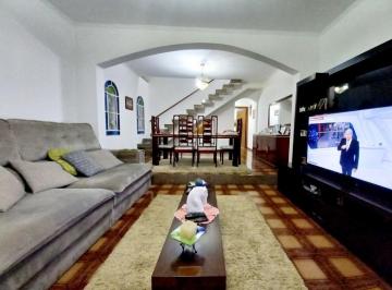 Casa · 232m² · 3 Quartos · 4 Vagas · Casa sobrado com 232m², próximo à rodovia Anchieta, com 3 dorms, 2 suítes, 2 salas amplas, 4 vagas S