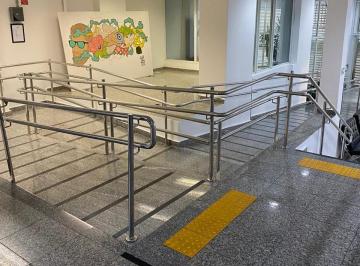 Comercial , São Paulo · Prédio na Liberdade com 3500m² construídos Prédio na Liberdade com 3500m² construídos:Térreo: Re