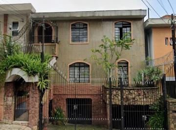 Comercial · 450m² · 10 Quartos · 3 Vagas · Sobrado comercial ou residencial com várias salas, cozinha, banheiros e vagas de garagem. Sobrado