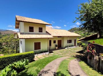 Casa de 5 quartos, Petrópolis · VENDA | ITAIPAVA - linda casa em condomínio com lazer completo, vista livre, varandão e 5 suítes