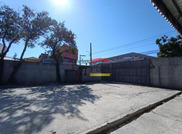 Comercial de 10 quartos, São Paulo · Galpão para Alugar na Av. Engenheiro Caetano Álvares | 1.942 m², 3 Frentes e Pátio para Caminhões