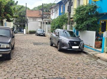 Casa de 3 quartos, São Paulo · SOBRADO DE VILA C/ 02 DORMS, 1 VAGA DE GARAGEM, LOCALIZADO A 70 METROS DO METRO V. MADALENA.