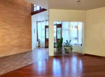 72c2508d-2b4b-4e08-8738-418adcfb6847 · Casa no condomínio Res 4 para venda com 3 quartos, sendo 3 suítes, 345m²